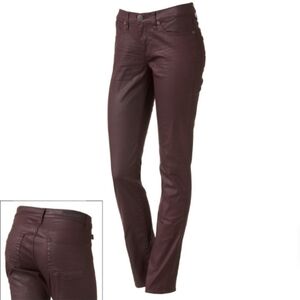 Rock & Republic Berlin NWT Coated Skinny Jeans Burgundy Wine Wash